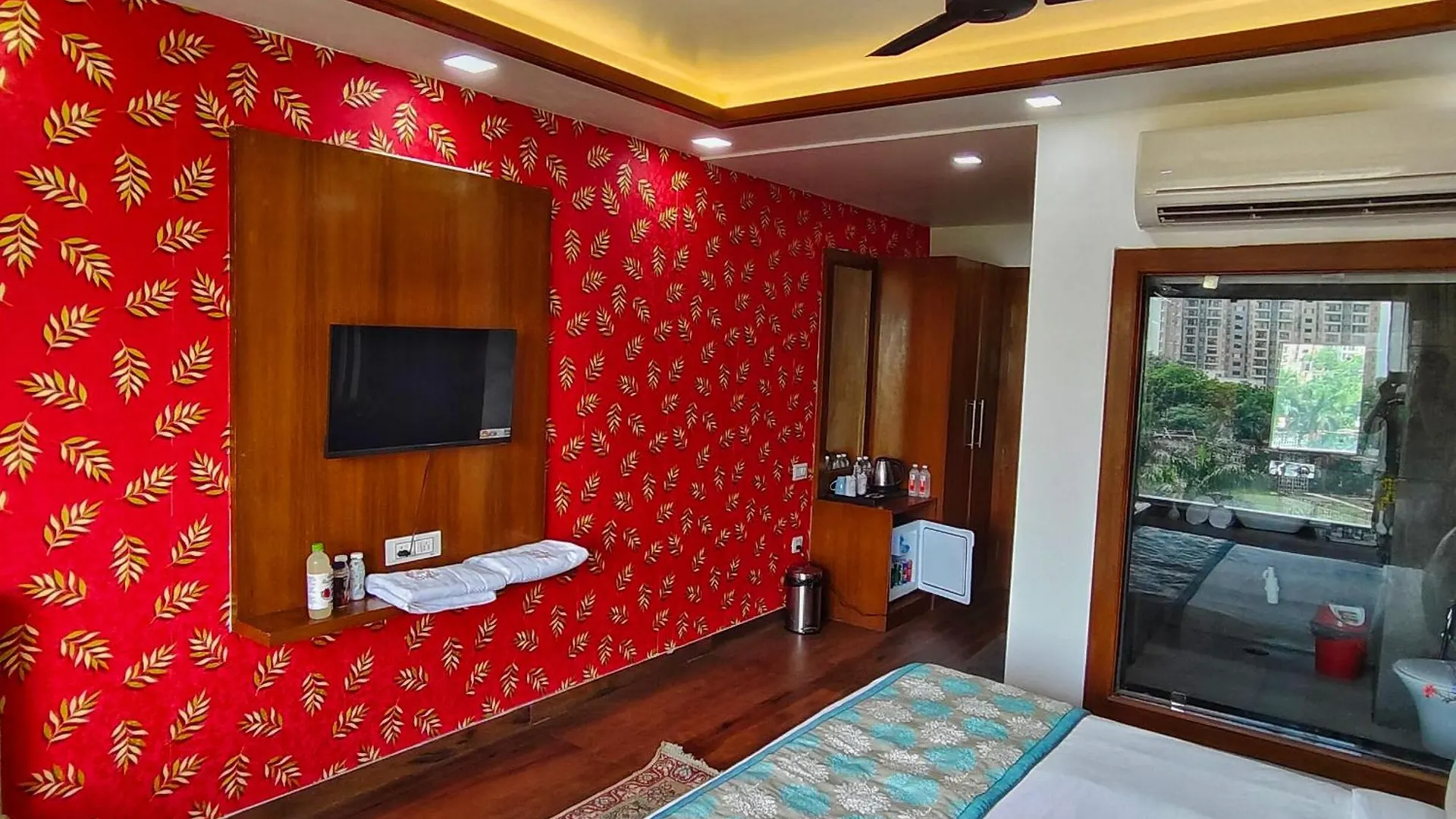 Rich Grand Hotel India