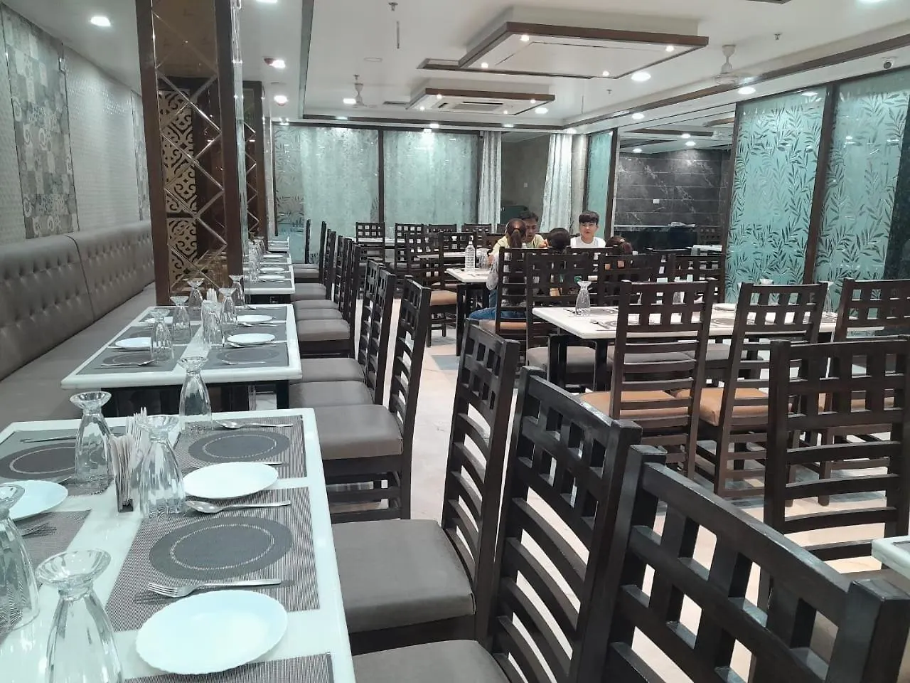 Rich Grand Hotel Agra  4*, Agra (Uttar Pradesh) Indie