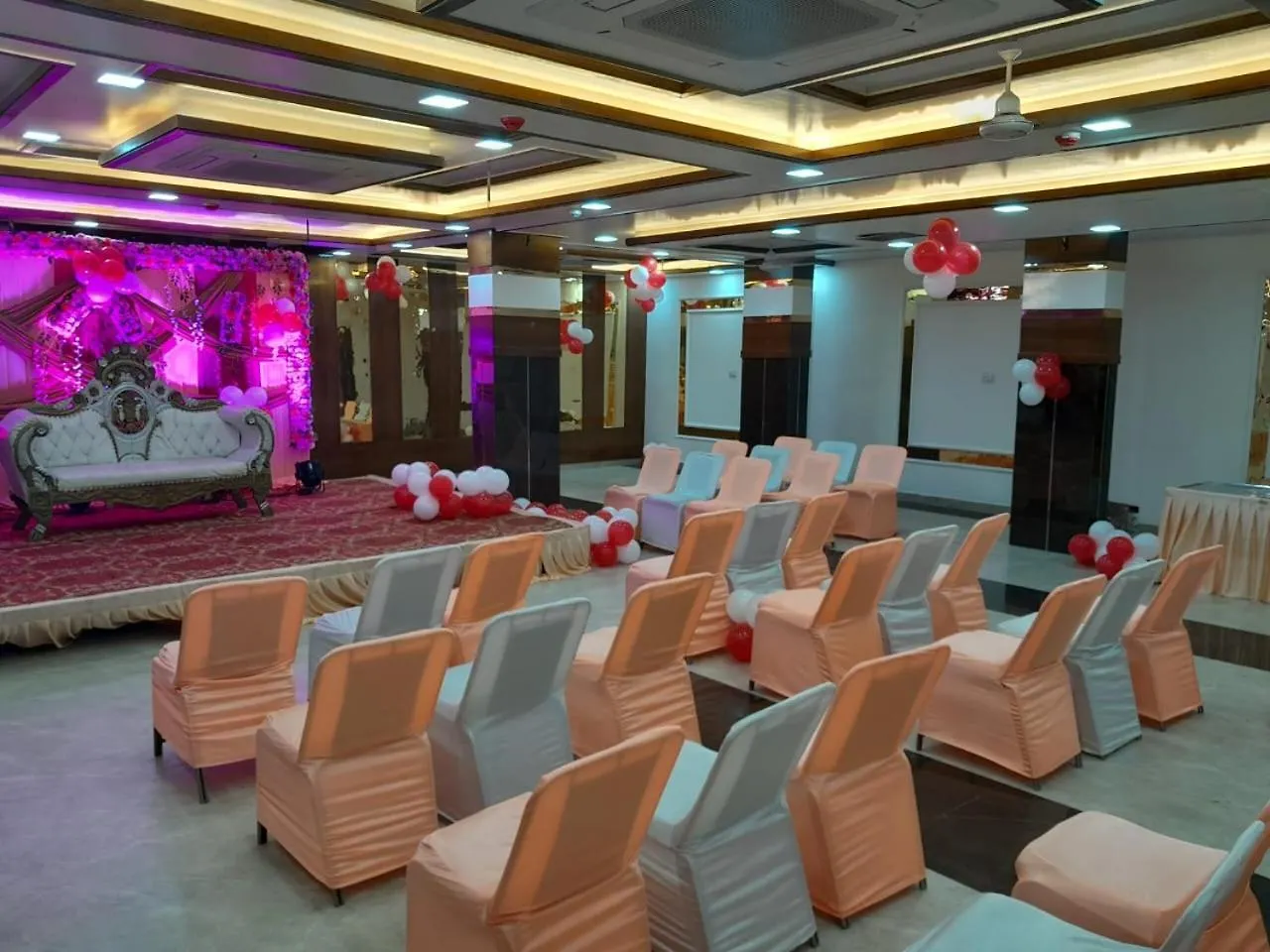 Rich Grand Hotel Agra