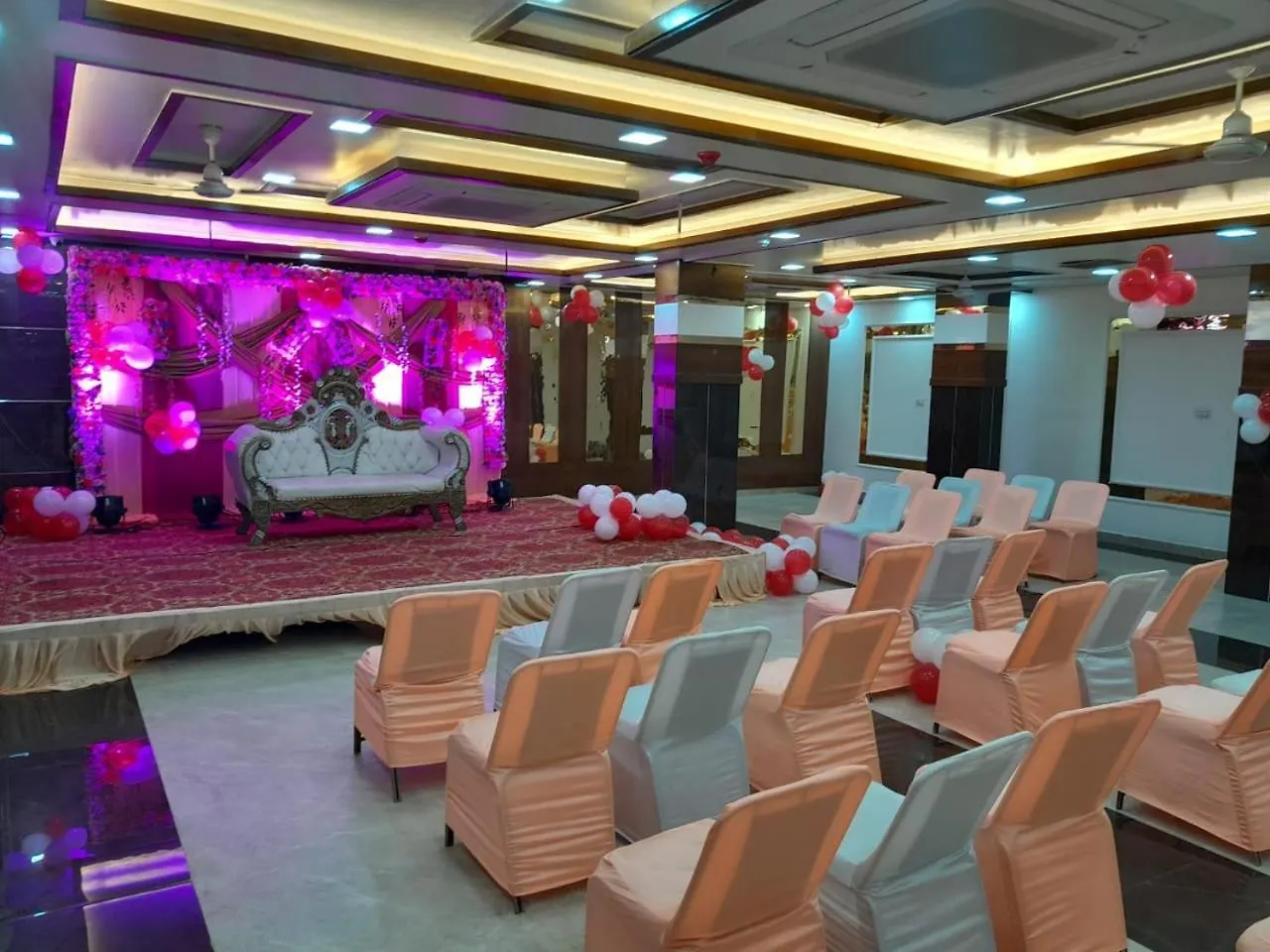 Rich Grand Hotel Agra (Uttar Pradesh)