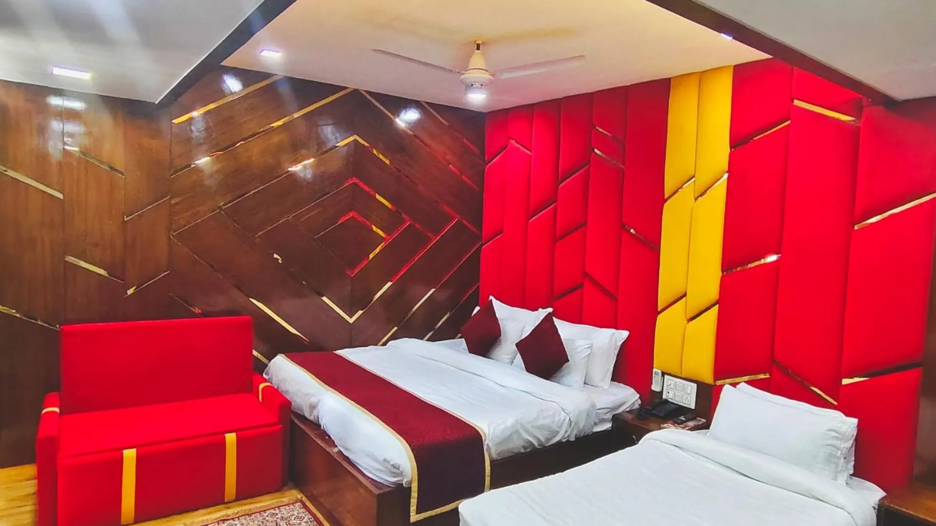 Rich Grand Hotel